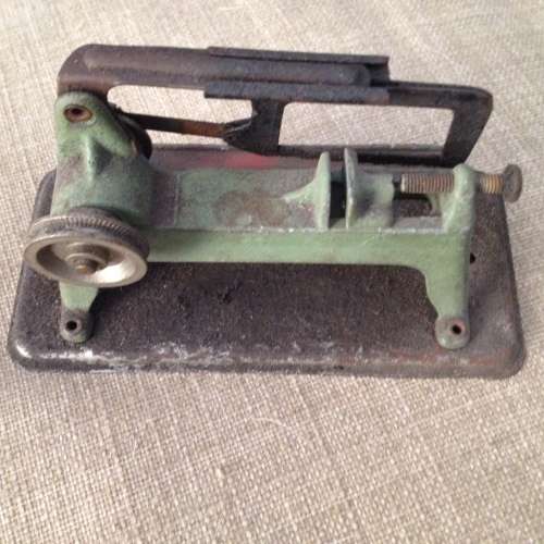 WILESCO STEAM DRIVEN HACKSAW (Reduced)